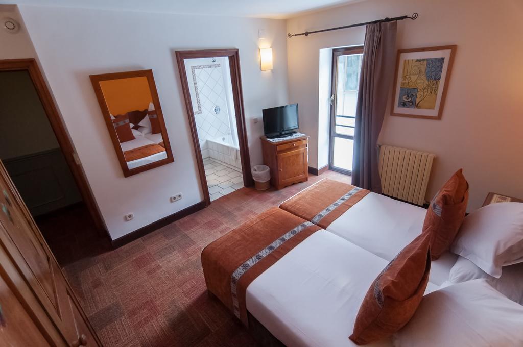 Hotel VilaGarós Zewnętrze zdjęcie