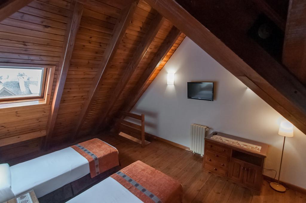 Hotel VilaGarós Zewnętrze zdjęcie