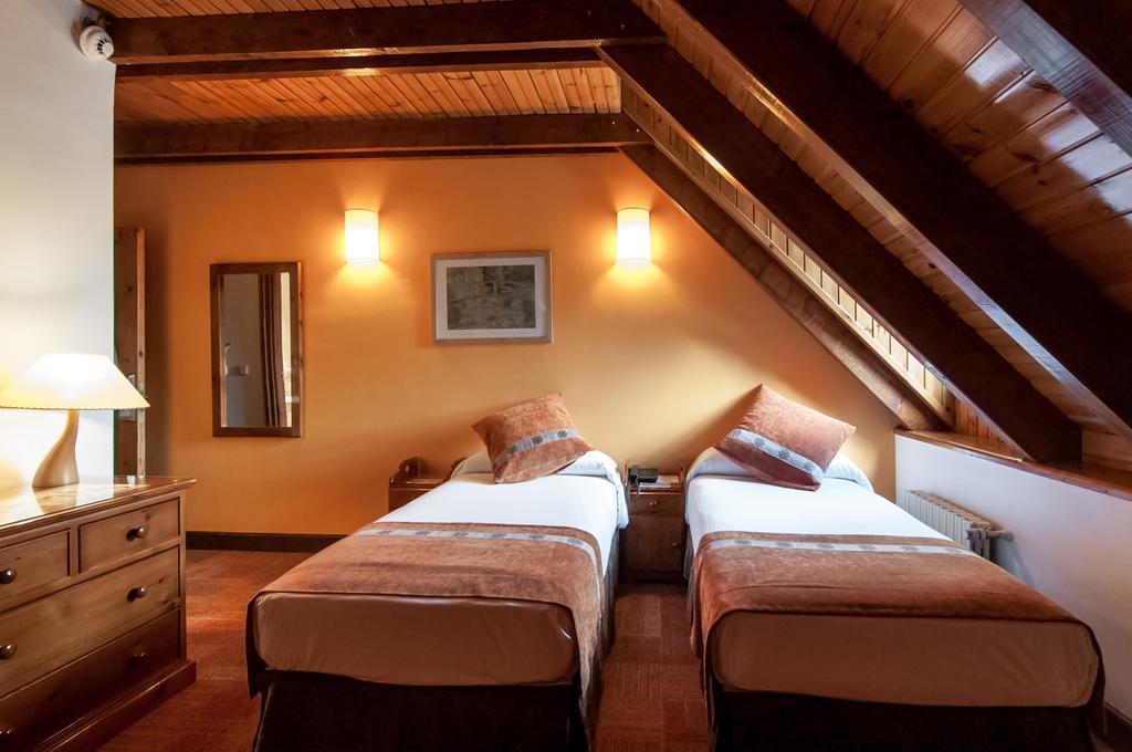 Hotel VilaGarós Zewnętrze zdjęcie